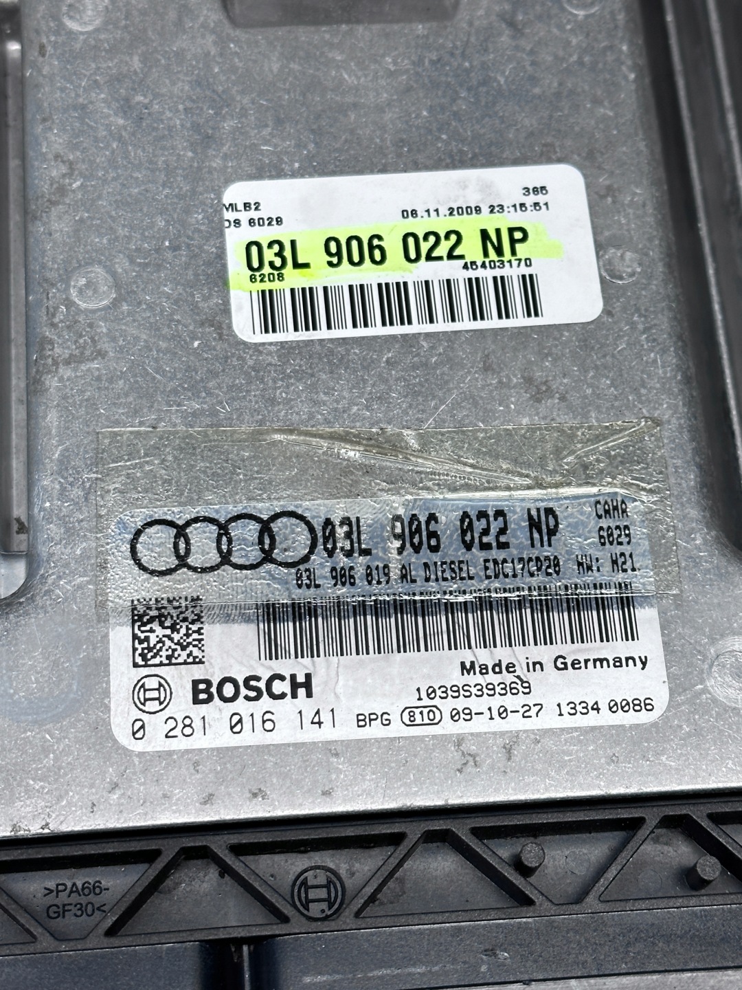 AUDI A5 8T A4 B8 control unit of the engine computer 03L906022NP 2.0 TDI