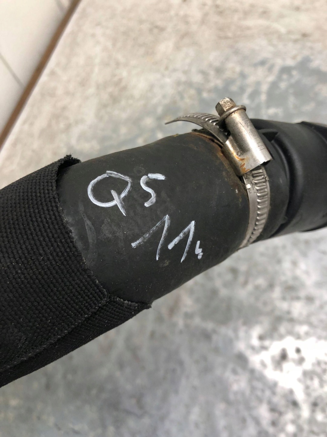 cijev prijenos interkulera AUDI Q5 8R0145738H