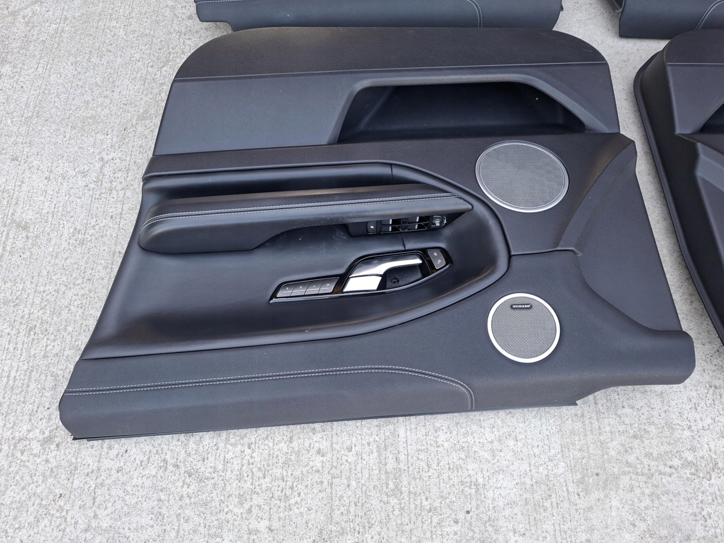 side door upholstery front front left LAND RANGE ROVER EVOQUE L538 LIFT