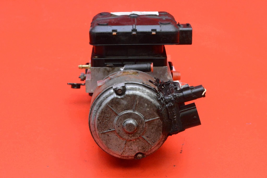 pump compressor; springing 9636716080 CITROEN C5 1 and 2.0 HDI 107 KM 01-04