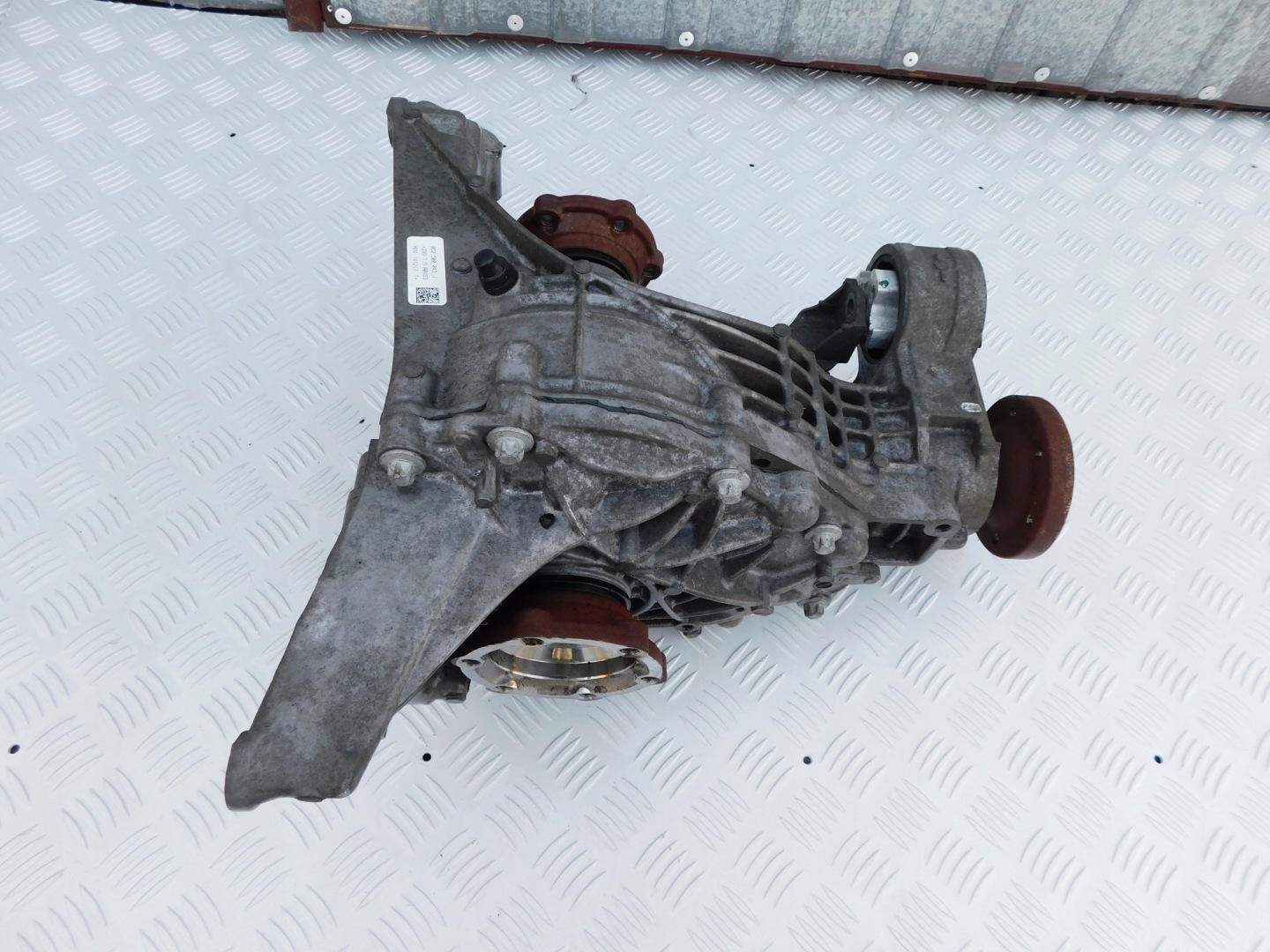 Audi Q5 SQ5 80A diff differential rear part original Euro bardzo dobry stan 0D2500043J