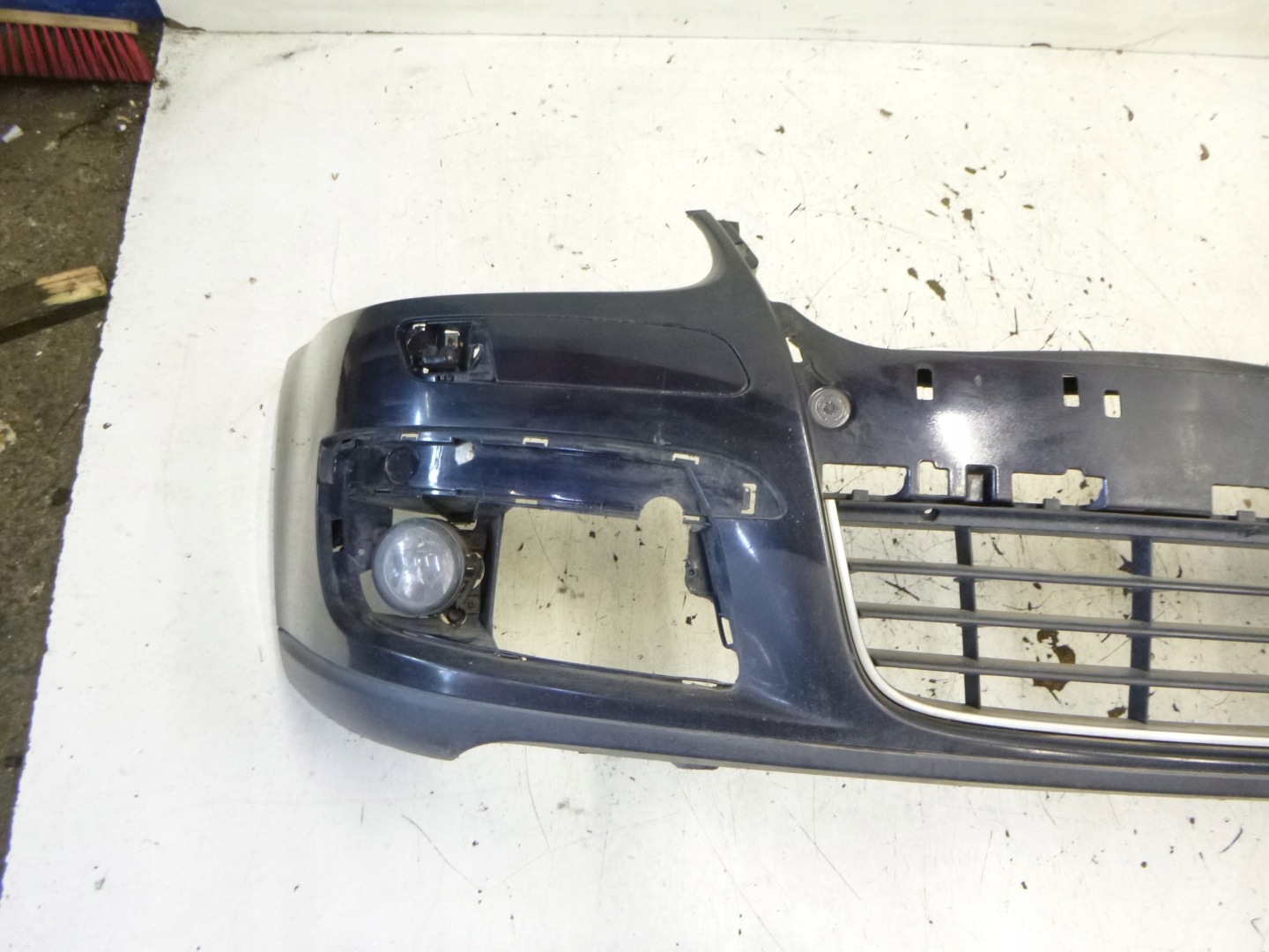 stoßstange vorne VW Golf V 2003-2008 1K0807221D OE