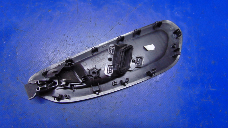 handle inner right front MERCEDES SPRINTER A910 A907 18-25R