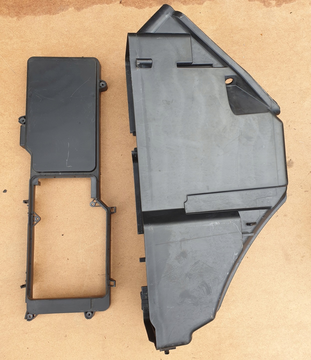 Abdeckung Gehäuse der Sicherungen MERCEDES W202 W210