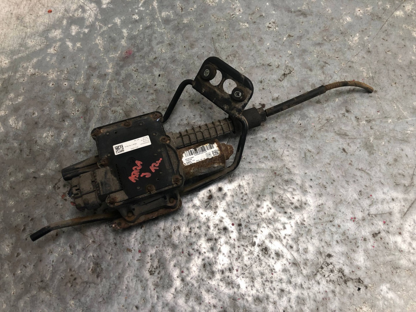bremse hand OPEL ASTRA J 13365044