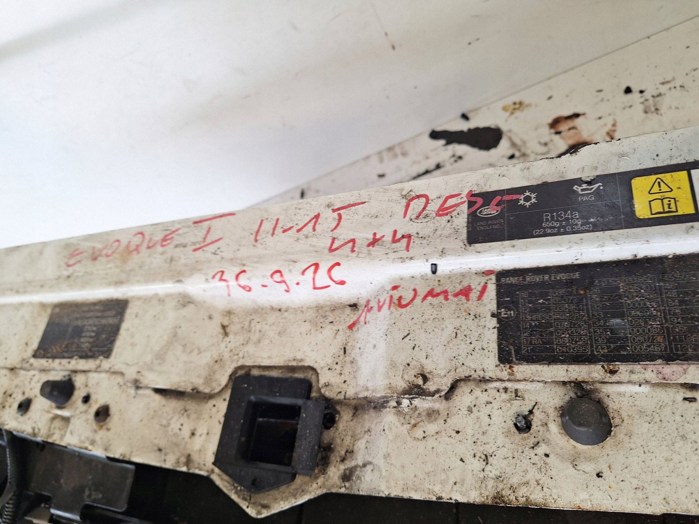LAND ROVER EVOQUE and L538 11-14 support panel for radiators DIESEL - AUTOMAT