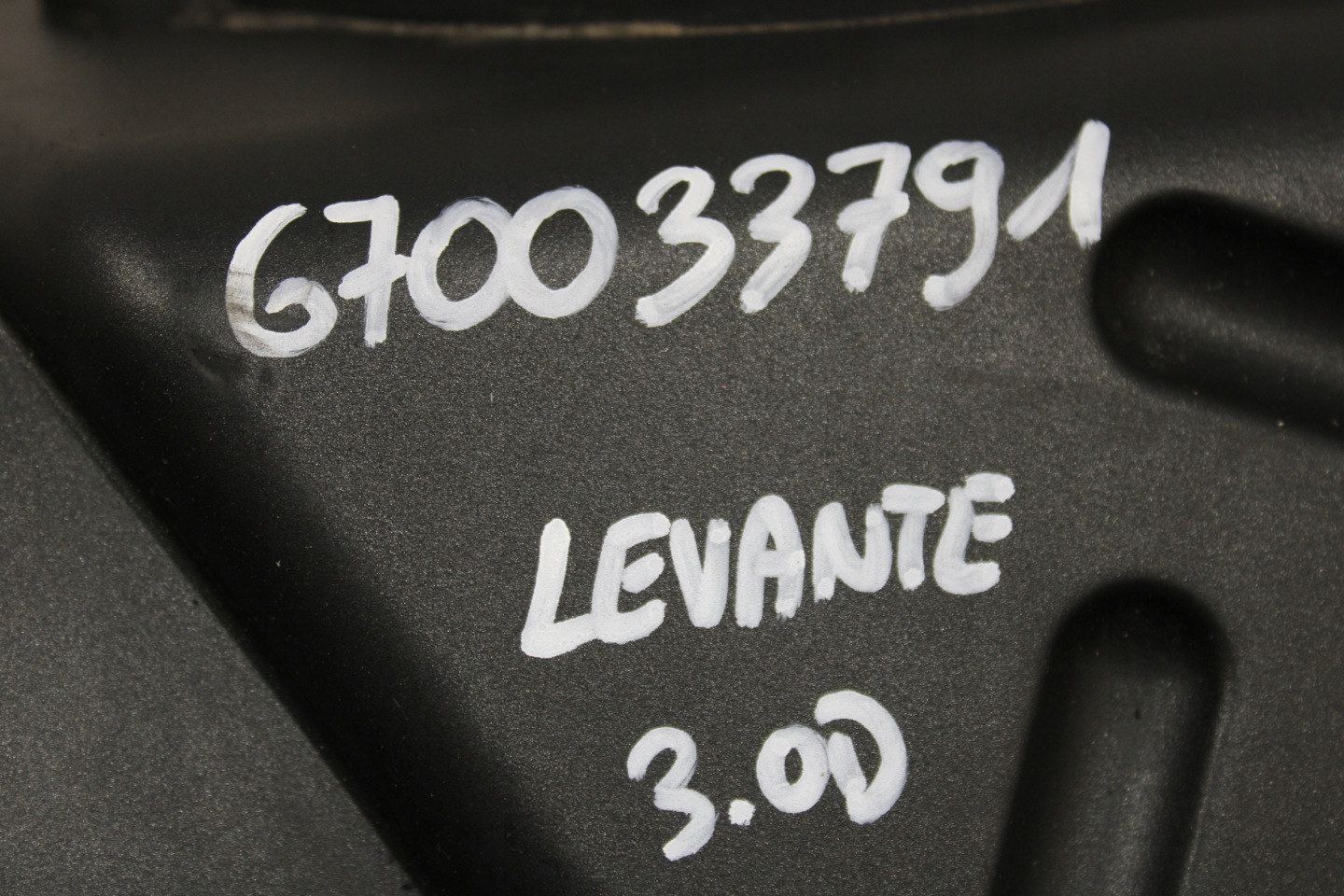 Gehäuse filter luft MASERATI LEVANTE M161 670033791