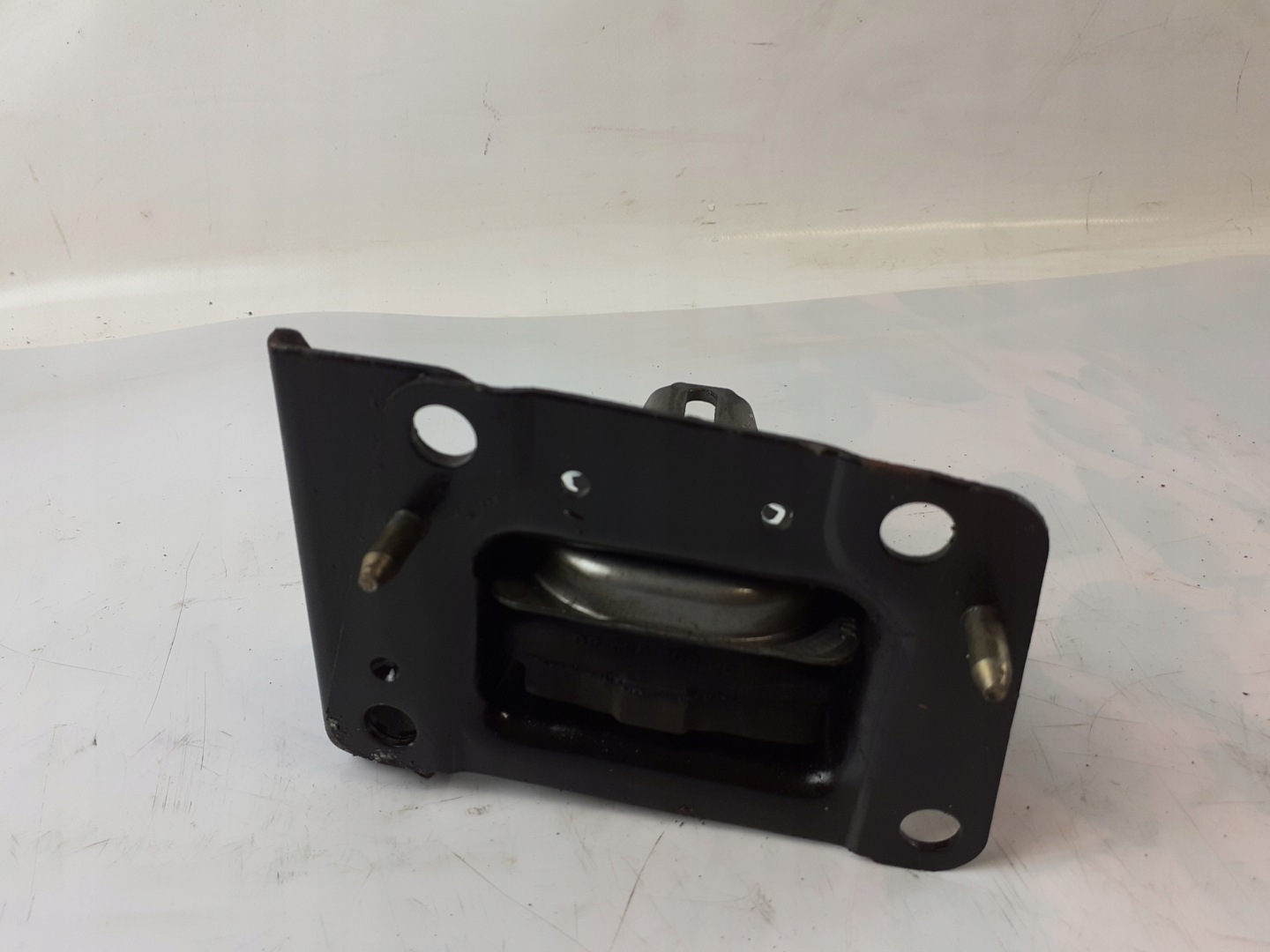 Citroen C3 and Lift 1.4 16V gearbox mounting