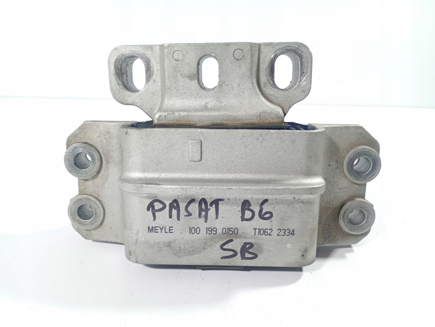 engine mount OE 1001990150 VW Passat B6 05-10