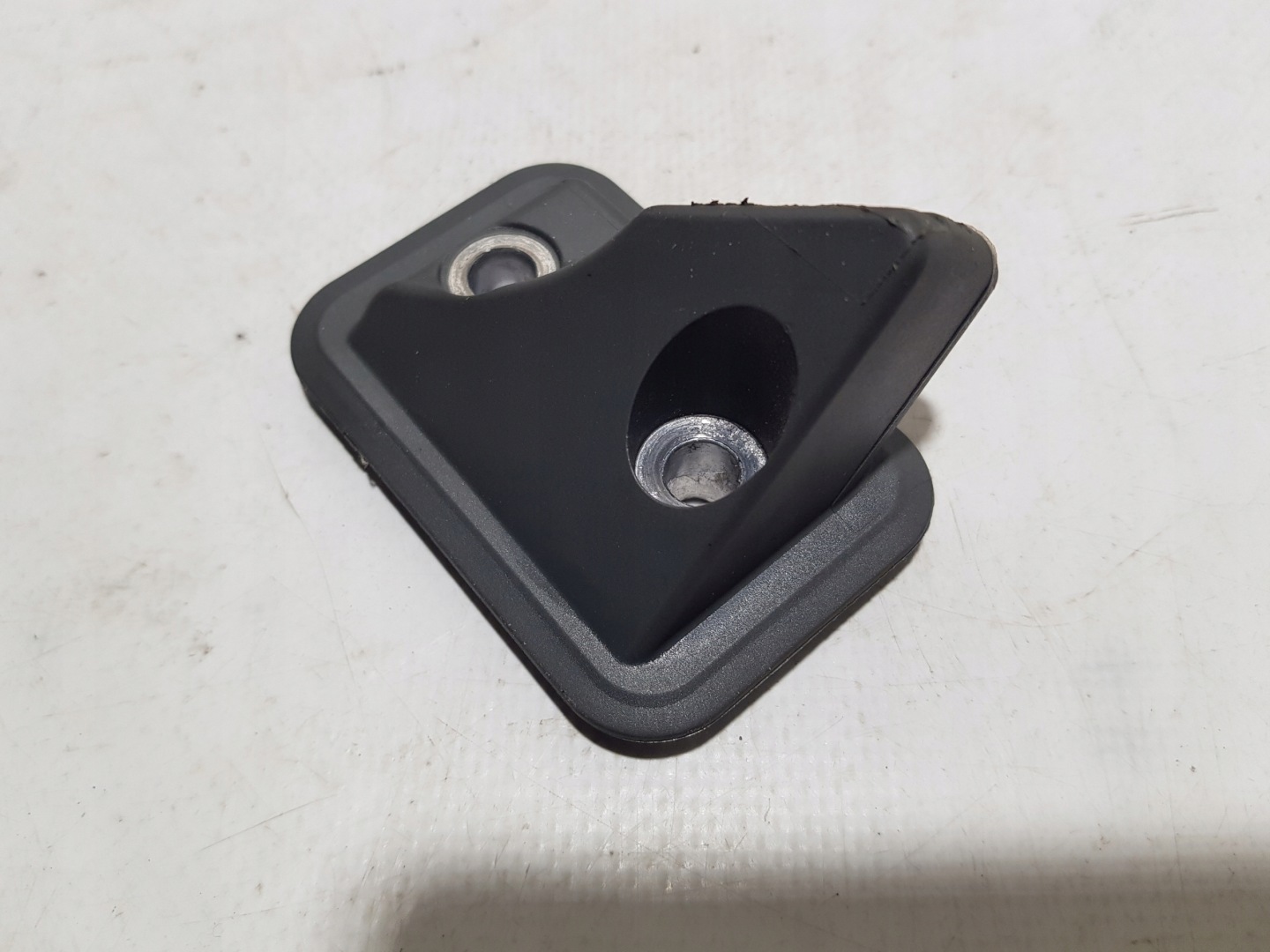 PROWADNICA tip bonnet left MERCEDES SL R230 A2307570103