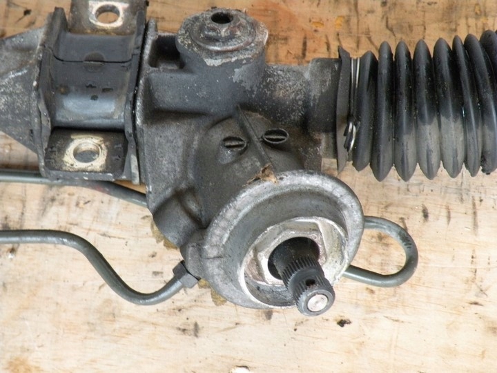Boîter direction MAZDA MX3 5670228 MAZDA