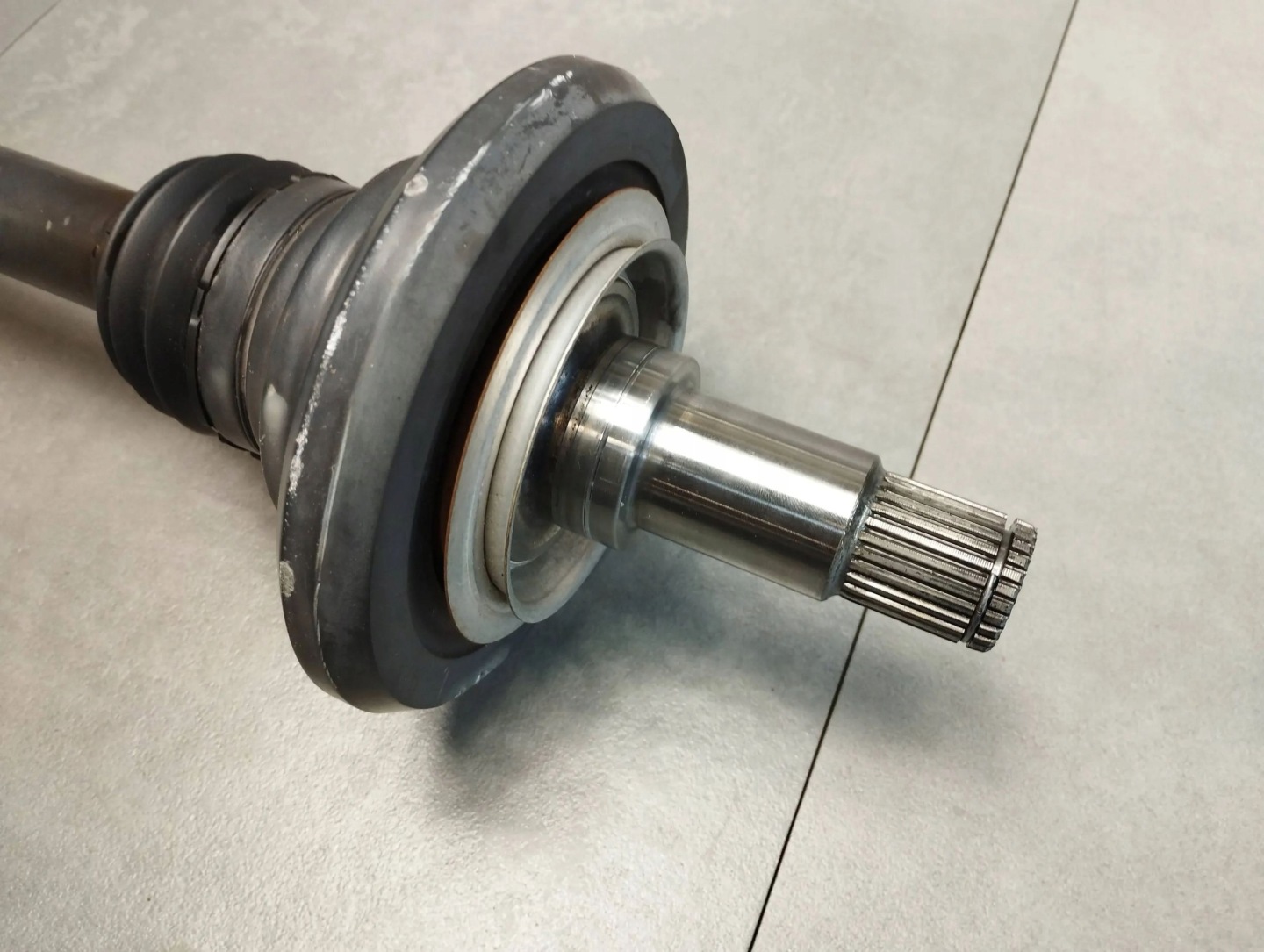 Mercedes-Benz GLC X253 2.0 CGI semi-axis right rear part