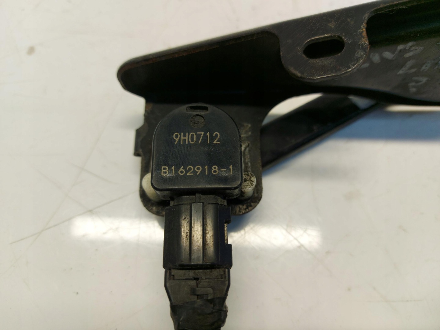 TOYOTA PRIUS + Sensor POZIOMOWANIA Leuchten