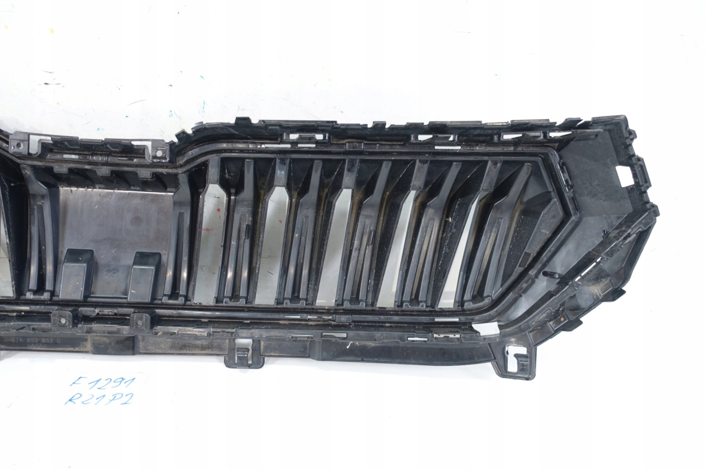 SKODA KAROQ 57A 2017- front PREKLADgrill bumper front 57A853653G