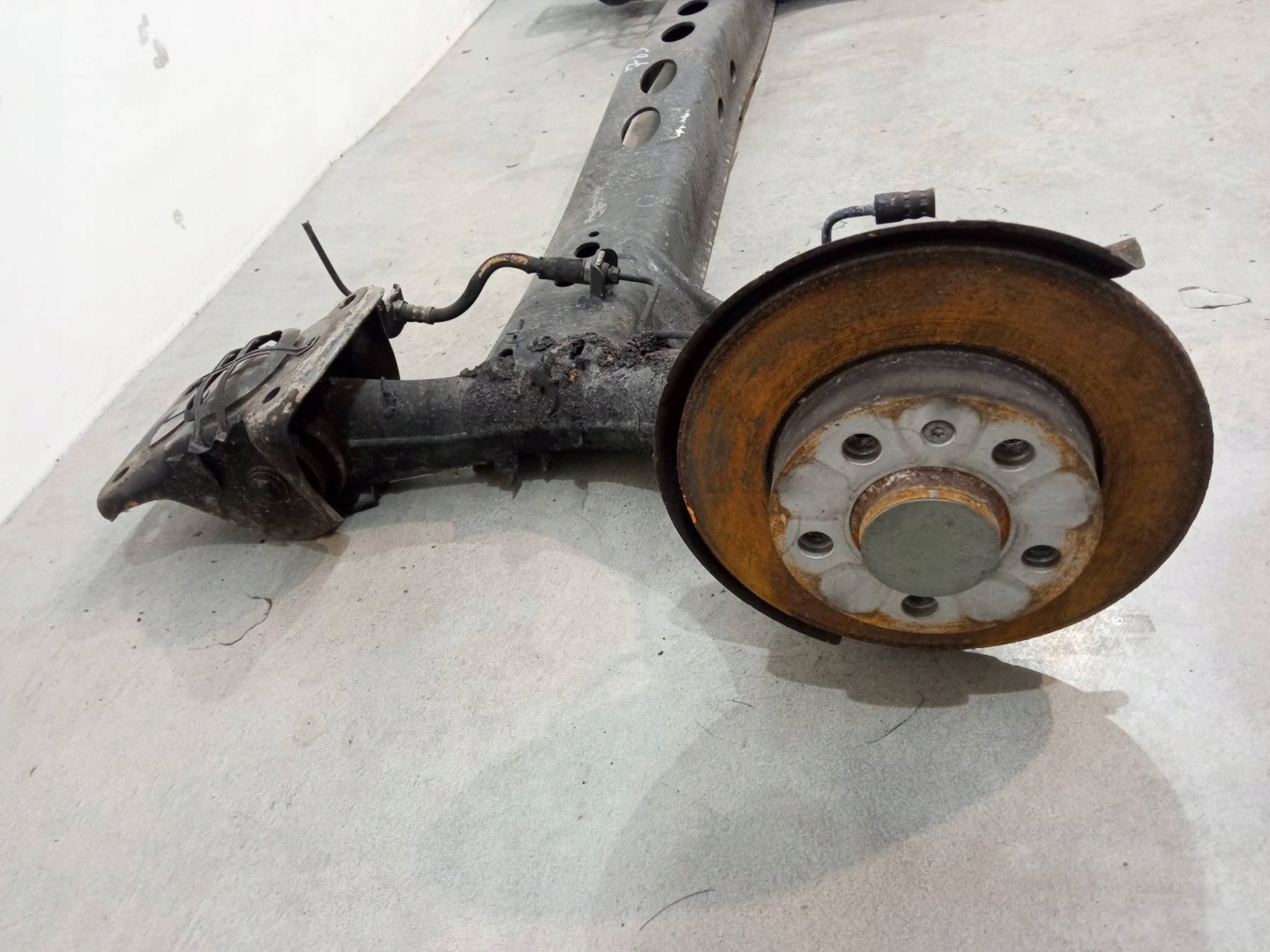 Achsträger heck Bremsscheibe Skoda Kamiq und (2019- )