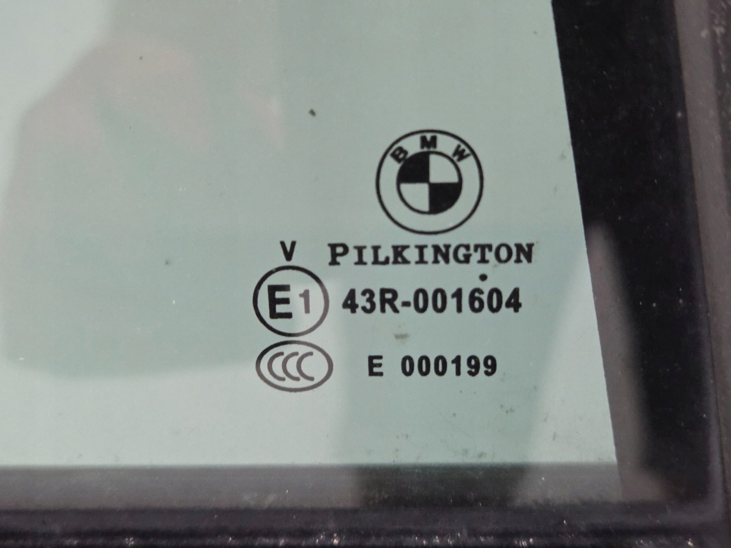 door right rear. BMW F11 416