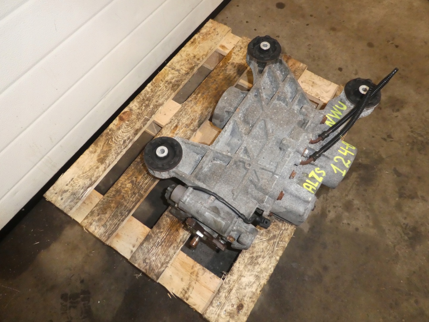 REDUKTOR diff differential VW AUDI 2.0 TDI NWU rear part 0AY525010D