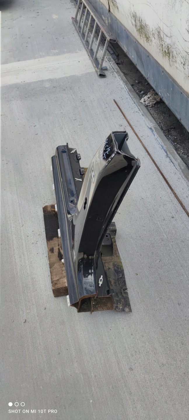 quarter threshold pillar B left AUDI A6 C7 LIFT LY9B
