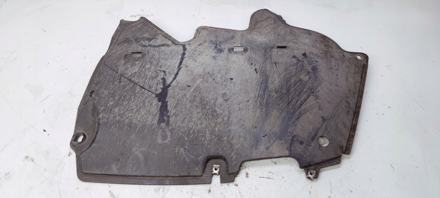 BLENDE ABDECKUNG UNTERFAHRSCHUTZ HECK AUDI A4 B9 8W0825217A *1*