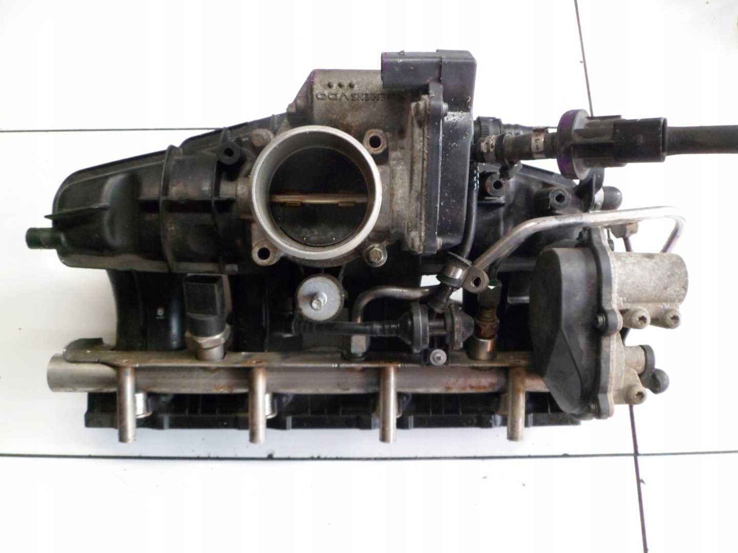 AUDI A4 B7 2.0TFSI BWE intake manifold 06D133185N regulator 06F133482B