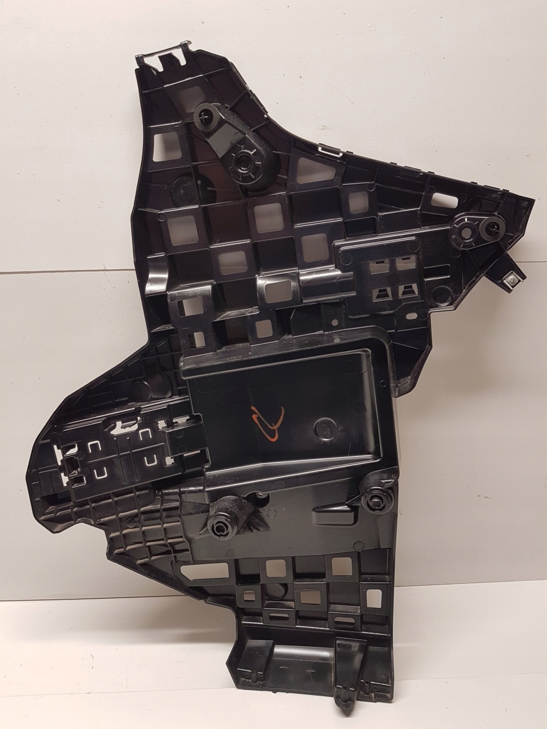 bumper bracket left rear part BMW X5 G05 LCI m-packet 8085645