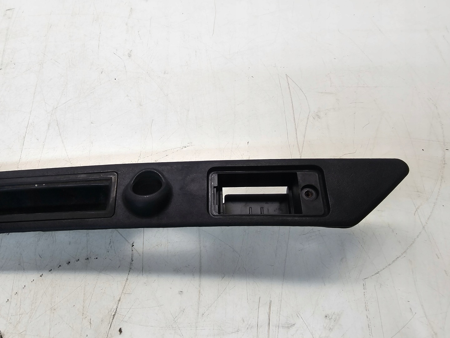 Boîte PODSWIETLENIA Panneau AUDI A3 A4 A6 8E0827574C