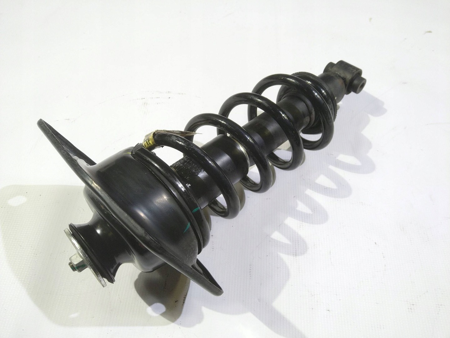 shock absorber left spring left rear part rear Chevrolet Camaro SS 2009-2015
