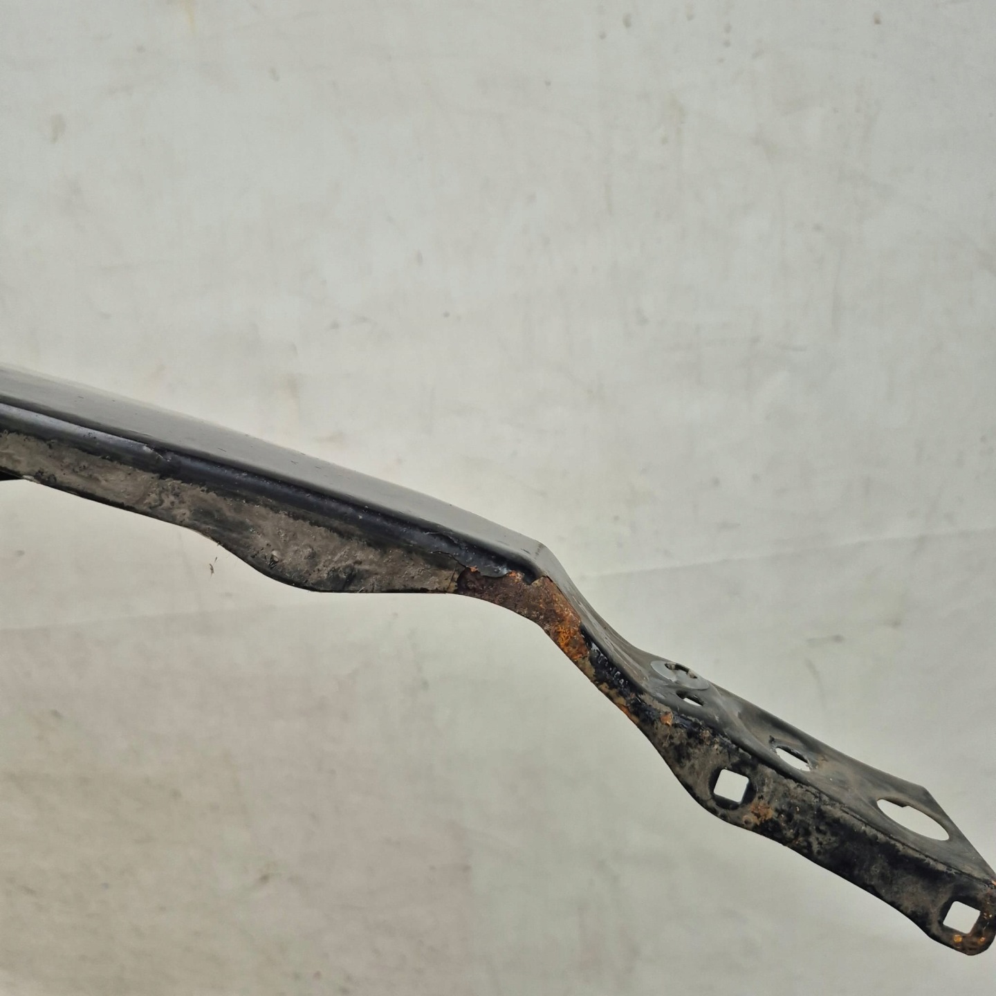 VOLVO XC60 and 1 08-17 fender front front left