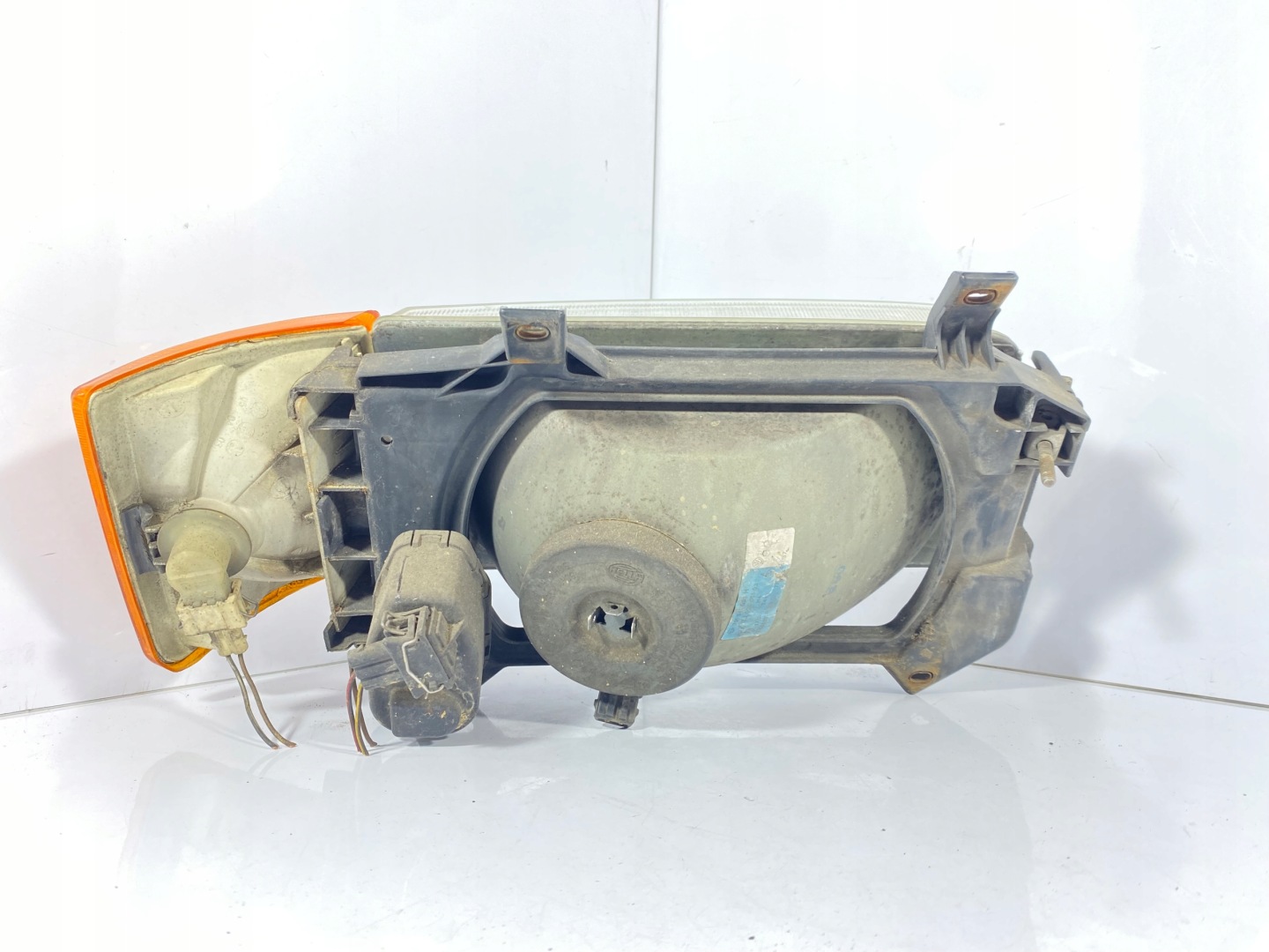 VW Transporter T4 92-03 light left 701941009H z with an indicator