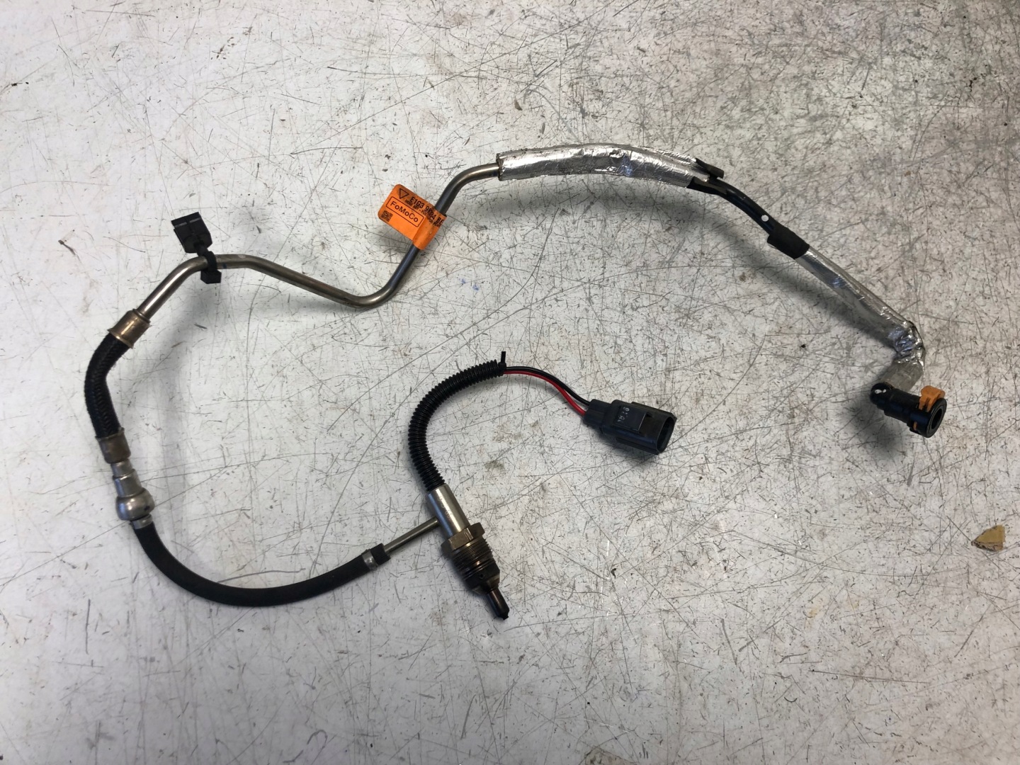 Injecteur ADBLUE FORD E1G3-9K334-BE
