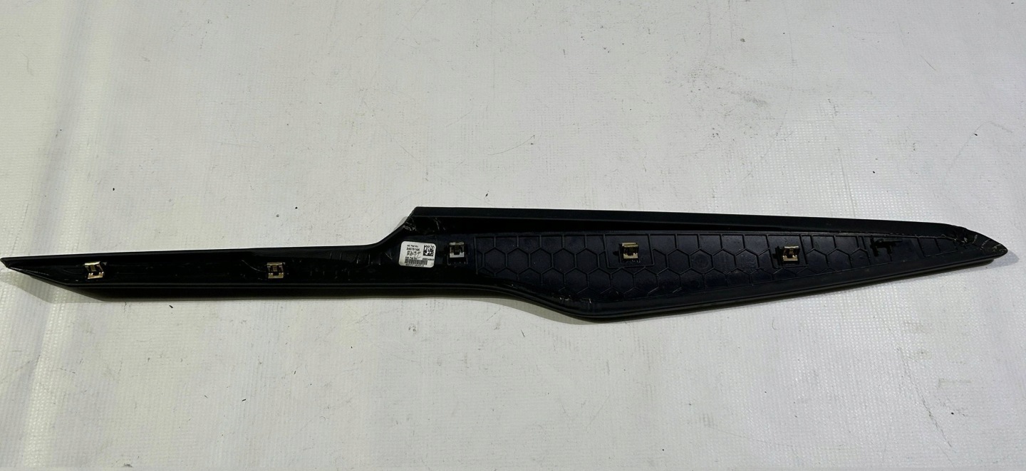 side upholstery side tunelu srodkowego Chevrolet Corvette C7 2014r