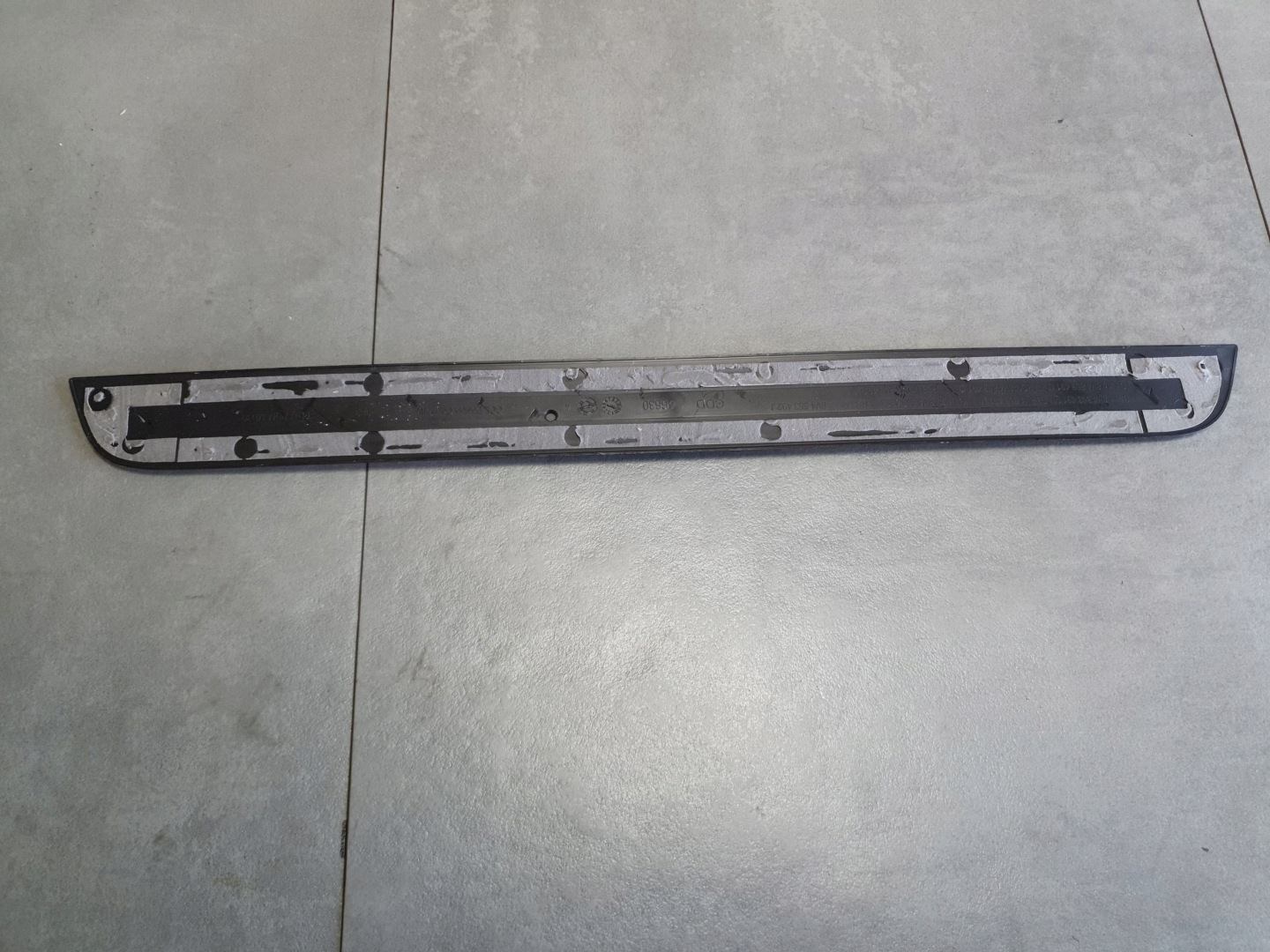Audi A3 8Y cap threshold door przednich of left 8V4853491M