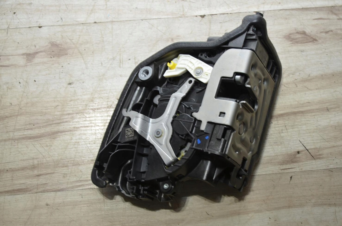 lock door right rear part BMW 2 F45 Active Tourer