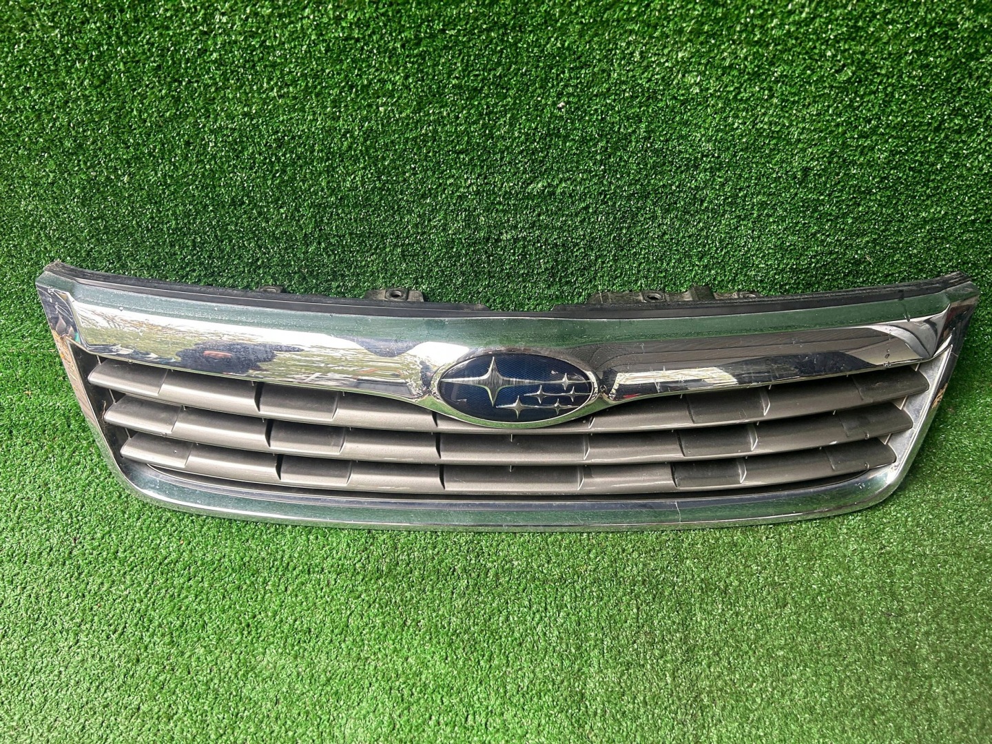 Subaru Forester grill front SH 91121SC001