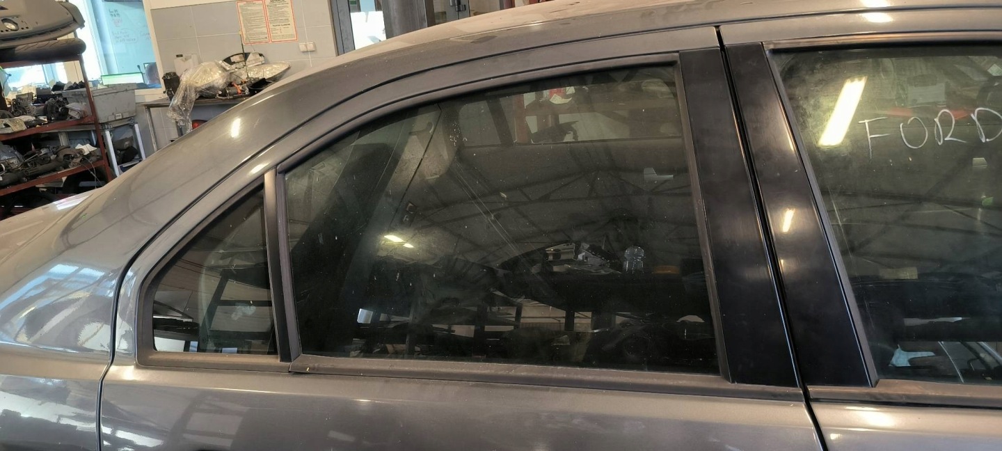 door right rear part FORD MONDEO MK3