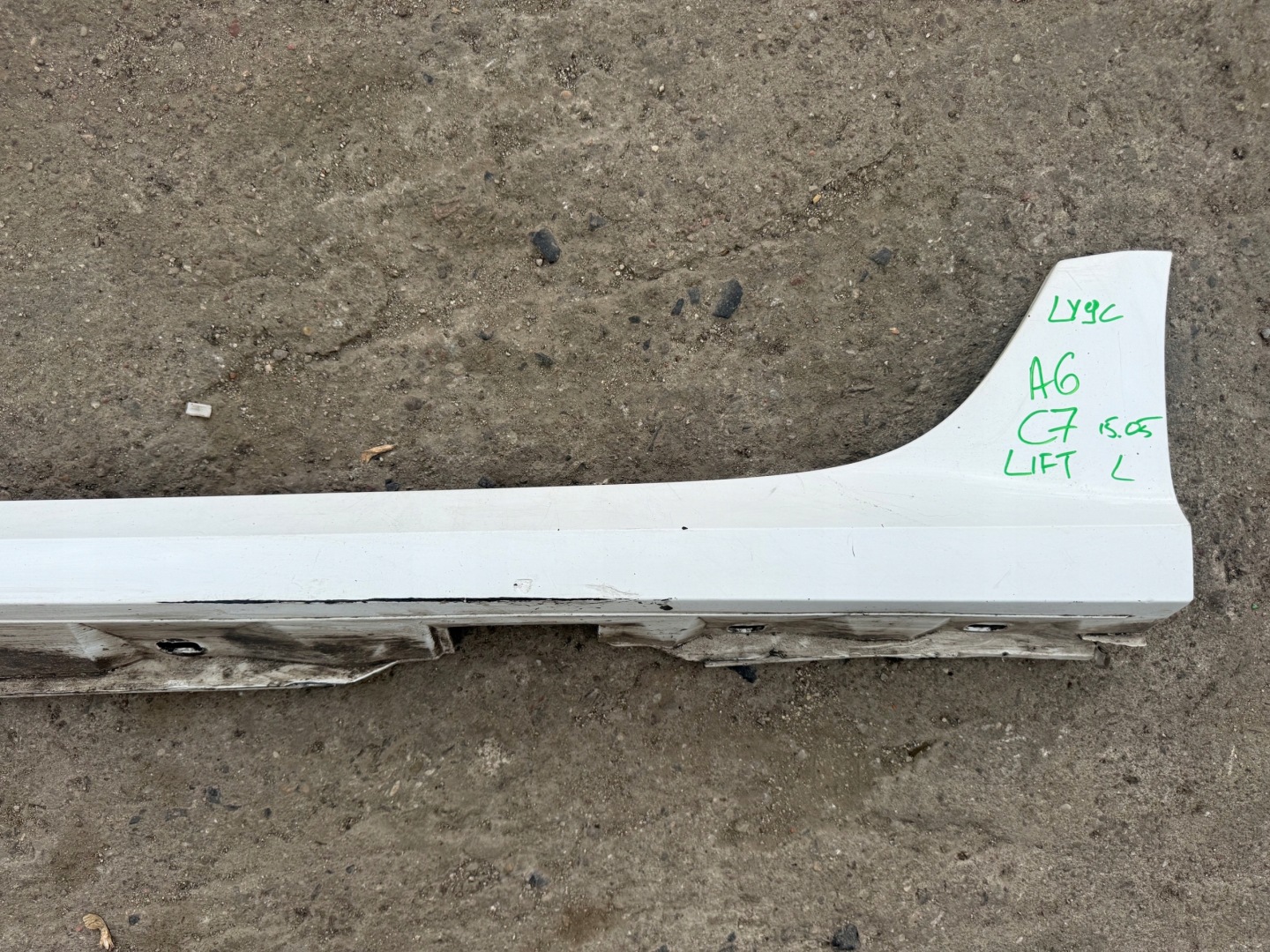 AUDI A6 C7 LIFT LY9C moulding cap threshold threshold left left 4G0853855K