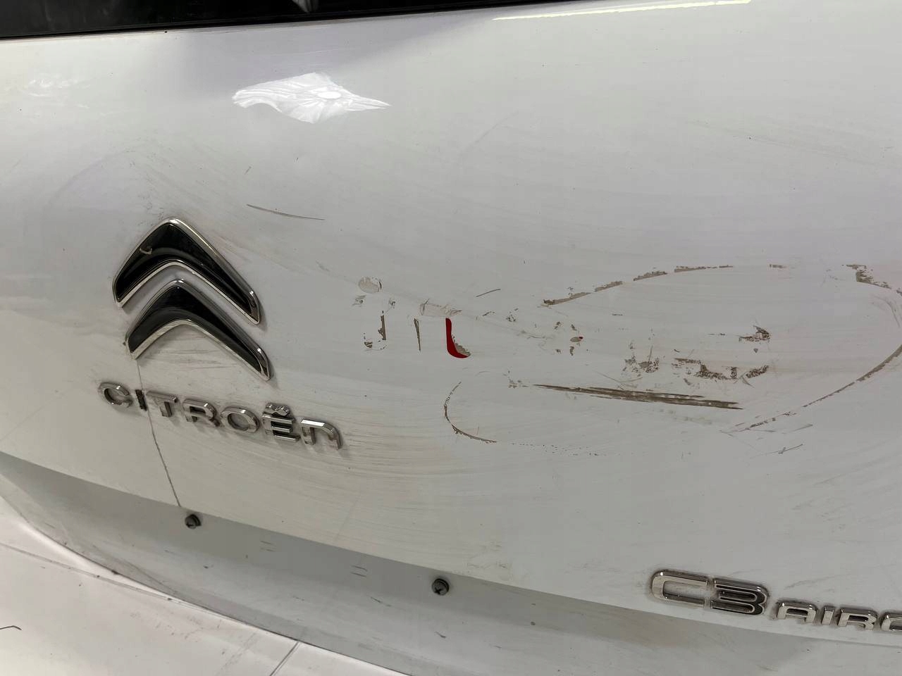 rear trunk door boot Citroen C3 Aircross 2019