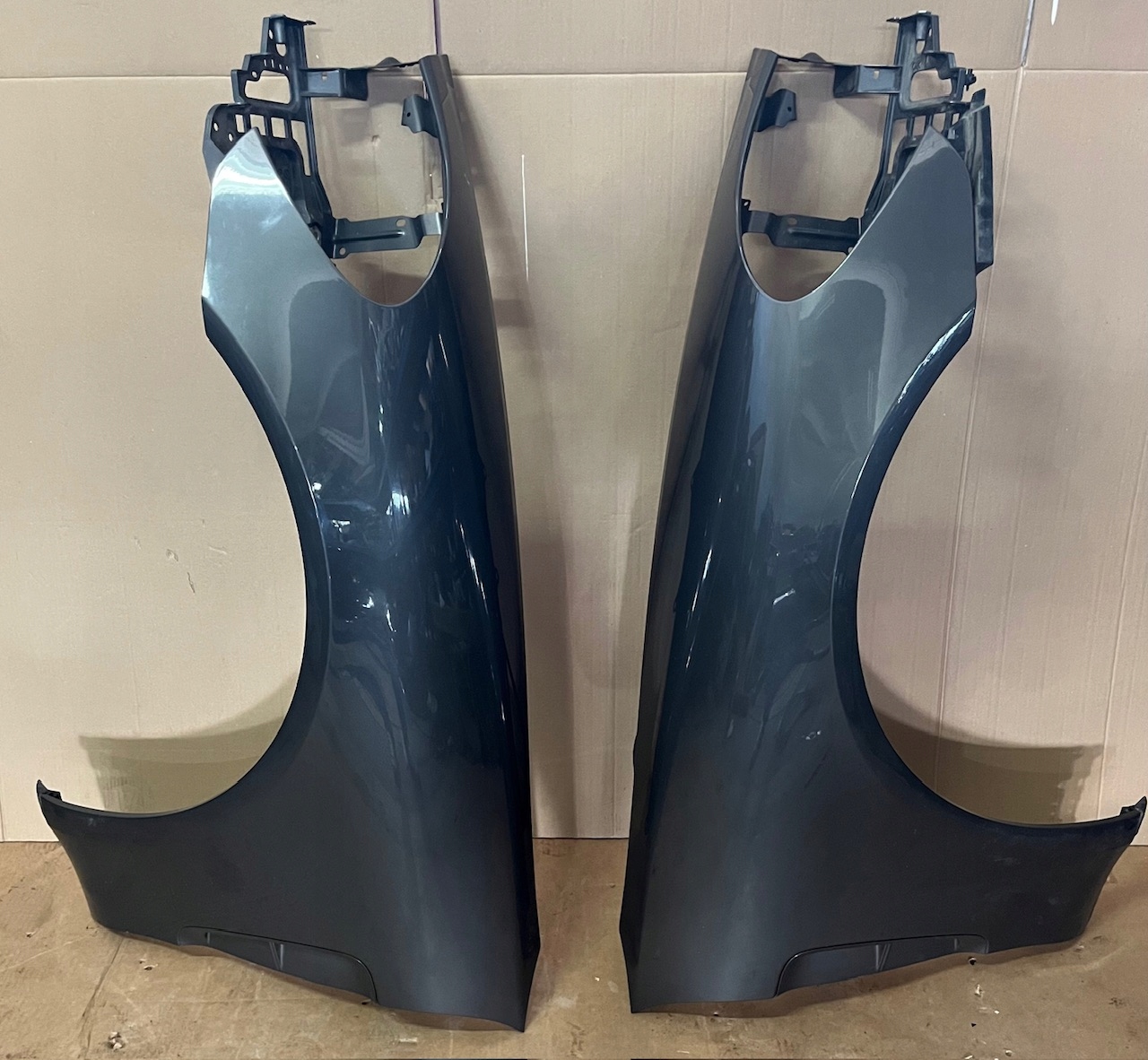 IDEALNY KPL. fender front front left PORSCHE PANAMERA 971 W colour M7S 1