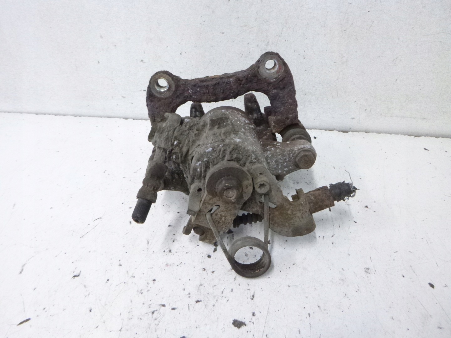 caliper brake rear part left Audi A4 B7 1.9 TDI Kombi 2006r.