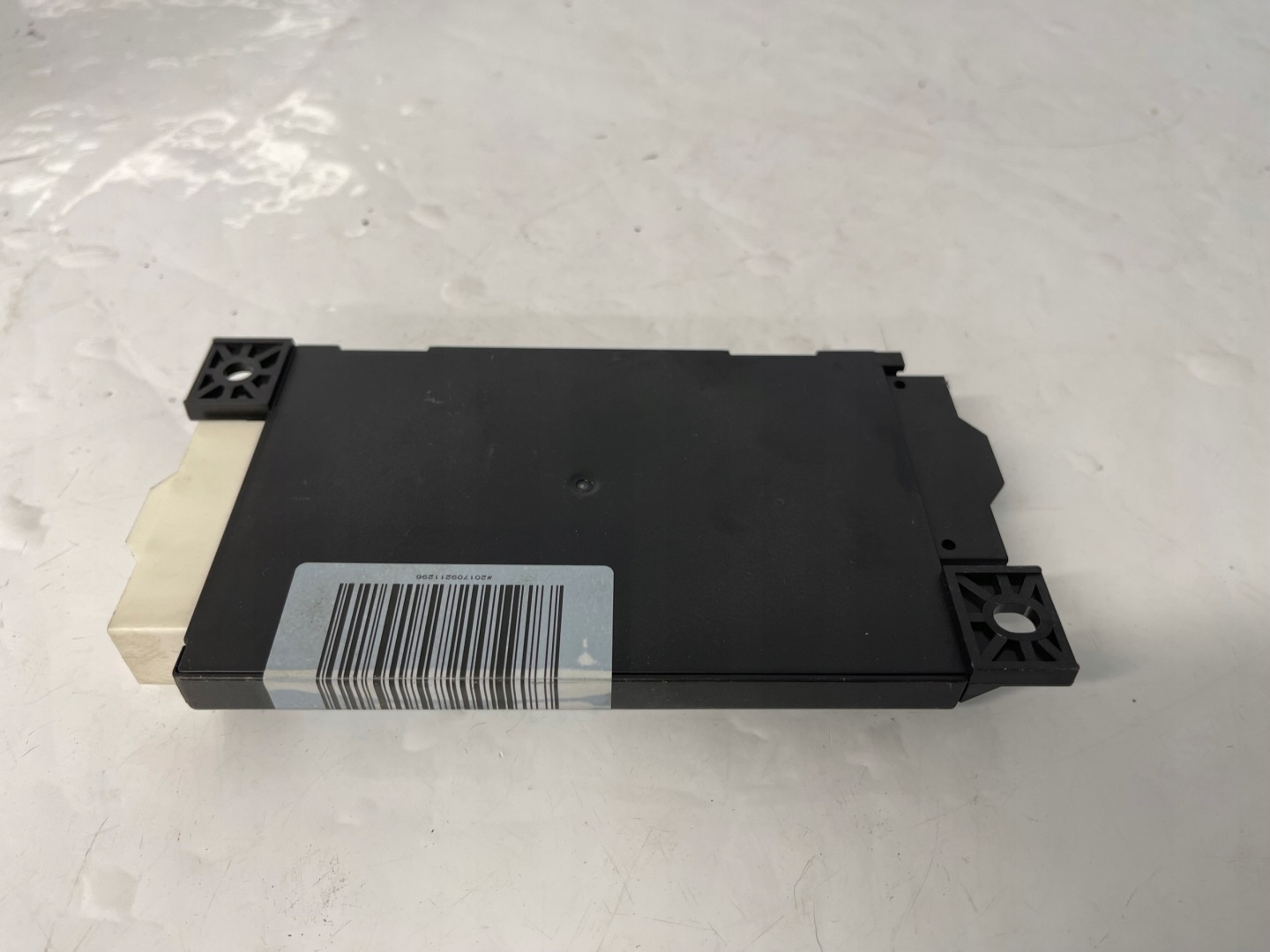 module control unit ECU MERCEDES E-KLASA W213 A2139000605