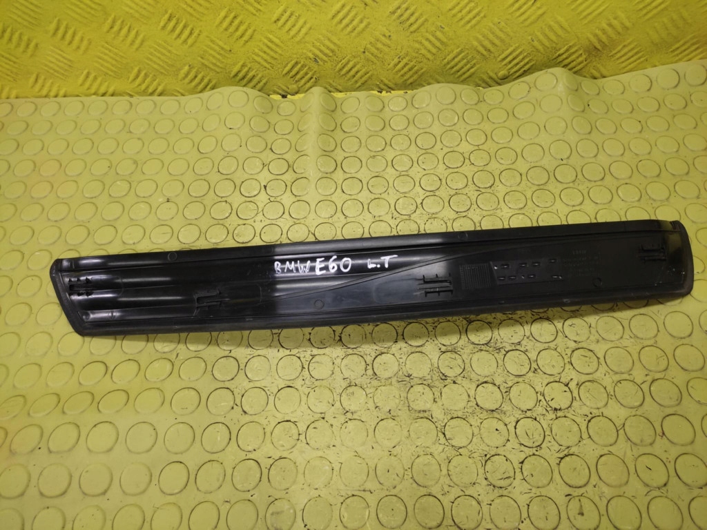BMW E60 moulding threshold left rear part 51477034305