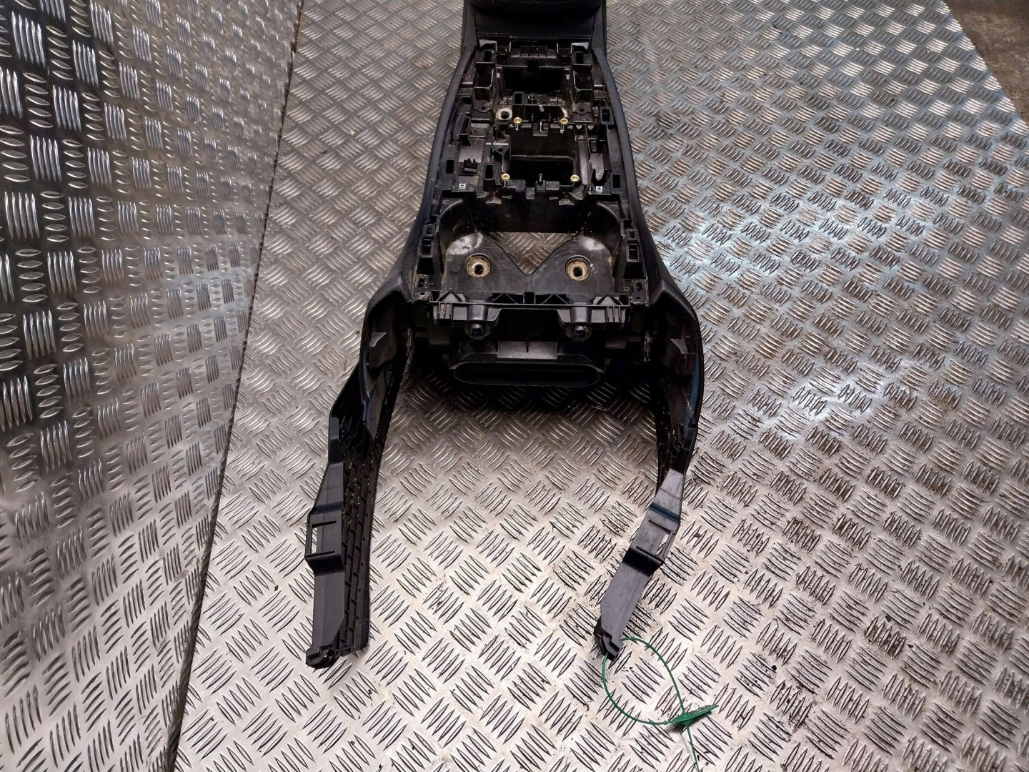 TUNEL armrest leather 9363821 BMW X3 G01 X4 G02