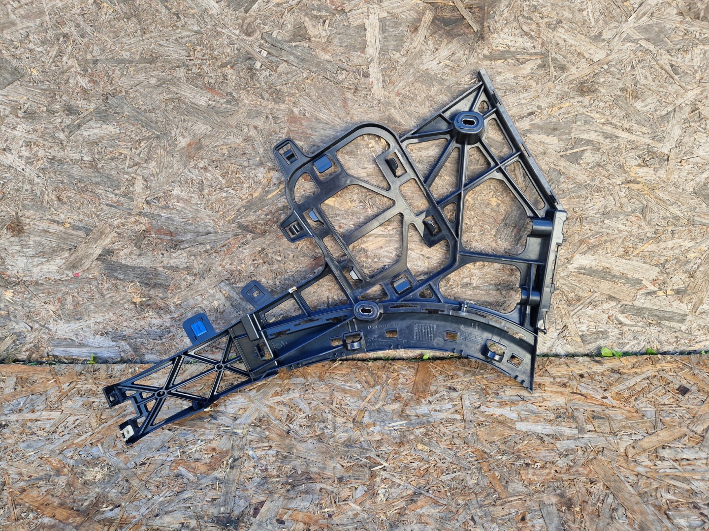 bumper bracket left rear part left rear MERCEDES GLE W167 A1678804100