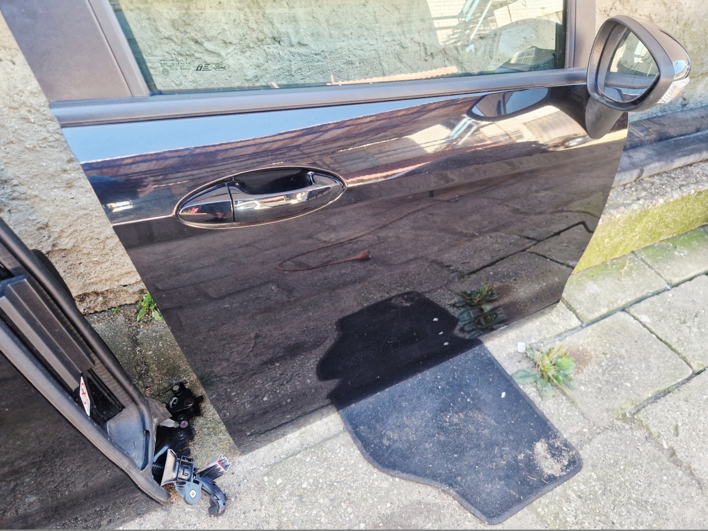 FORD B-MAX BMAX door right front front colour KC black, complete