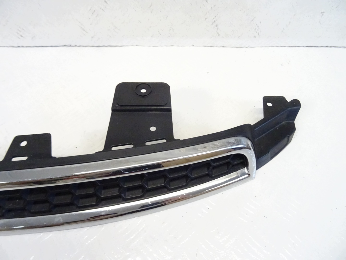 grill grille front front CHEVROLET ORLANDO 95471003