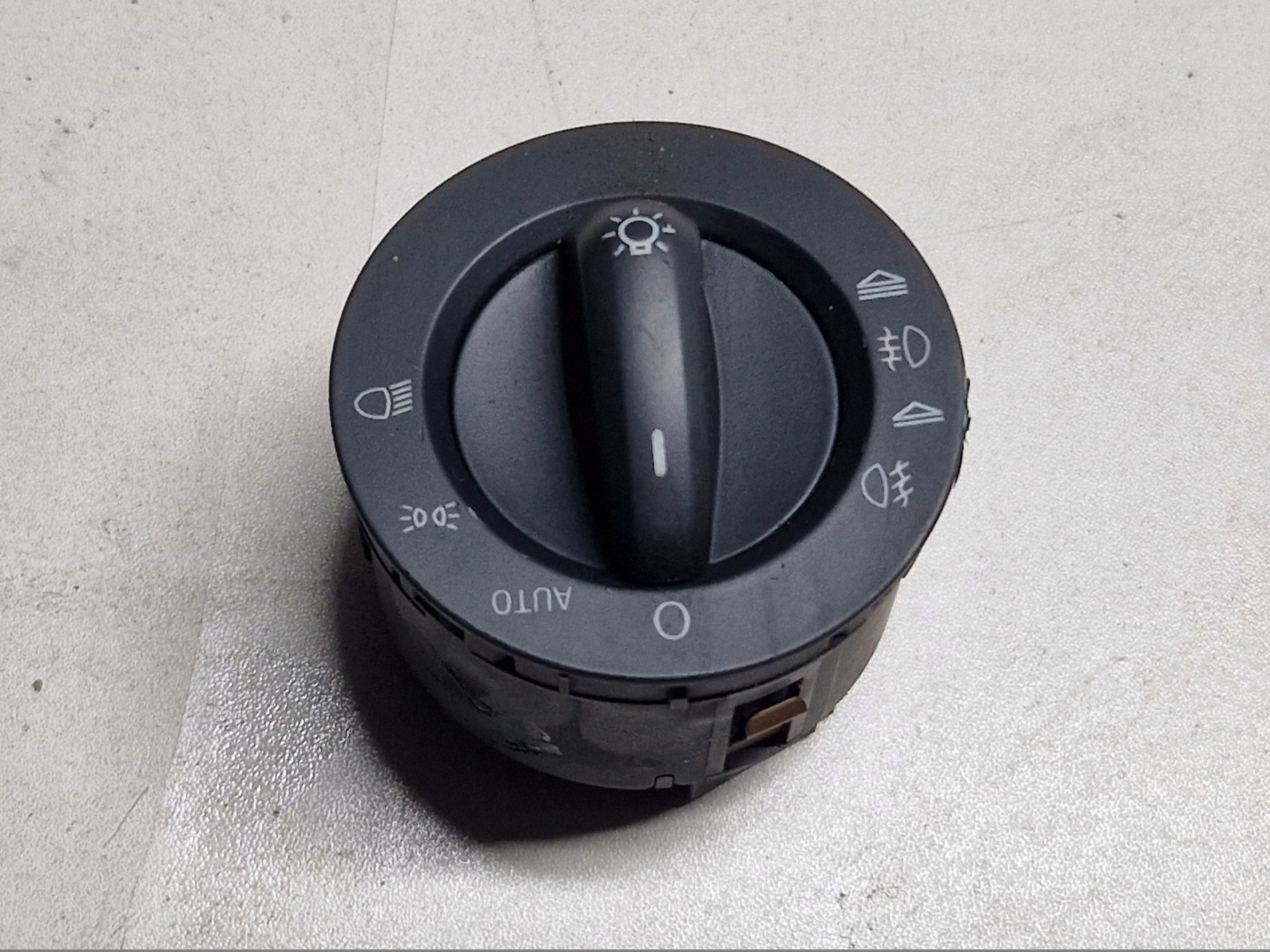 AUDI A6 C6 A6C6 switch switch of the lights 4F1941531D