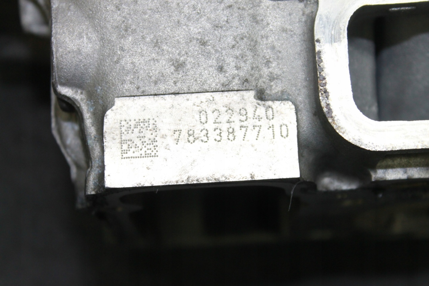 BMW E60 E63 M5 M6 S85B50A V10 5.0i 507KM TESTATA Motore CYL.1-5 7833877