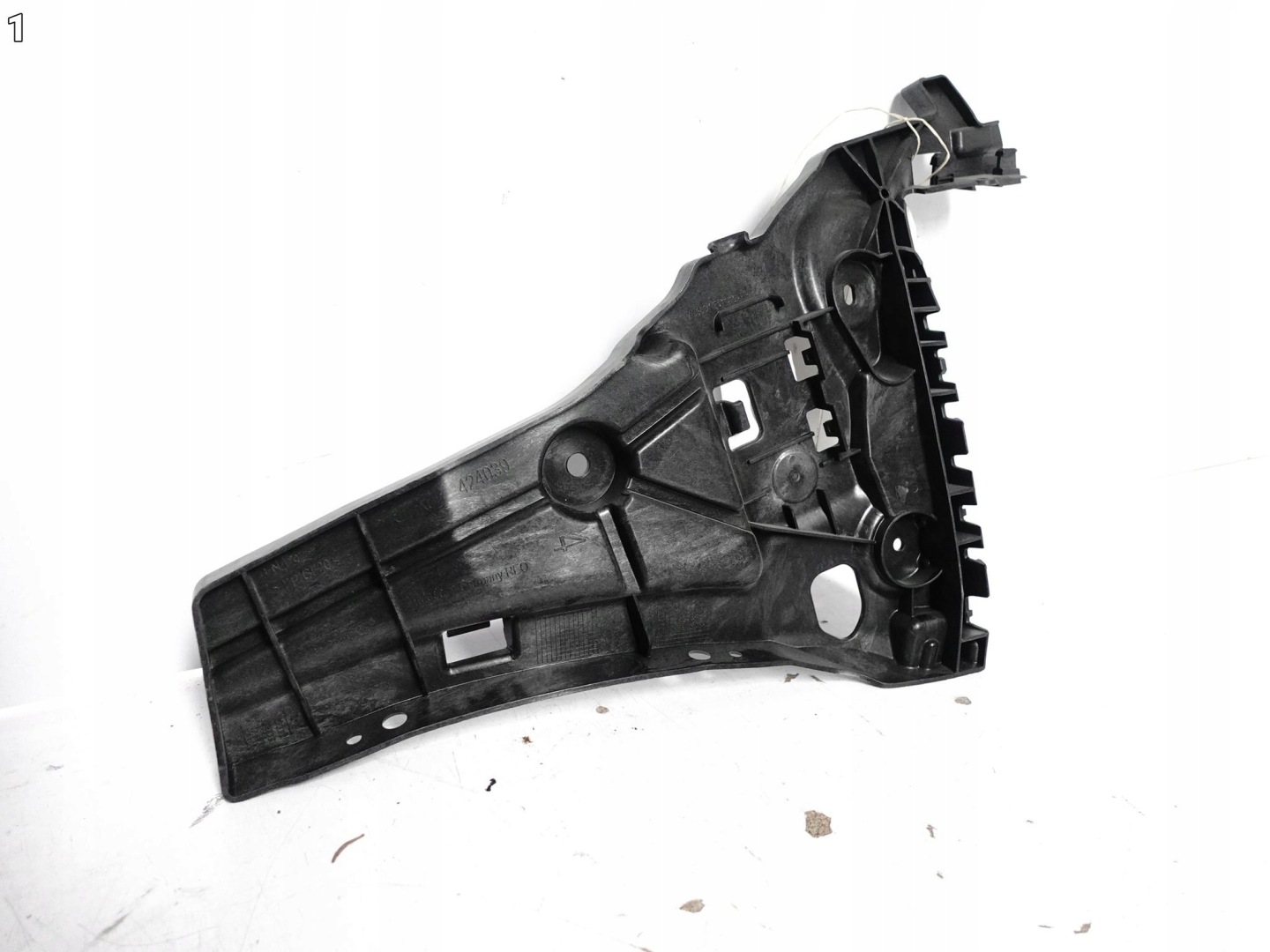 AUDI A3 S3 RS3 8Y0 SPORTBACK 20- support bracket holder W bumper right rear part
