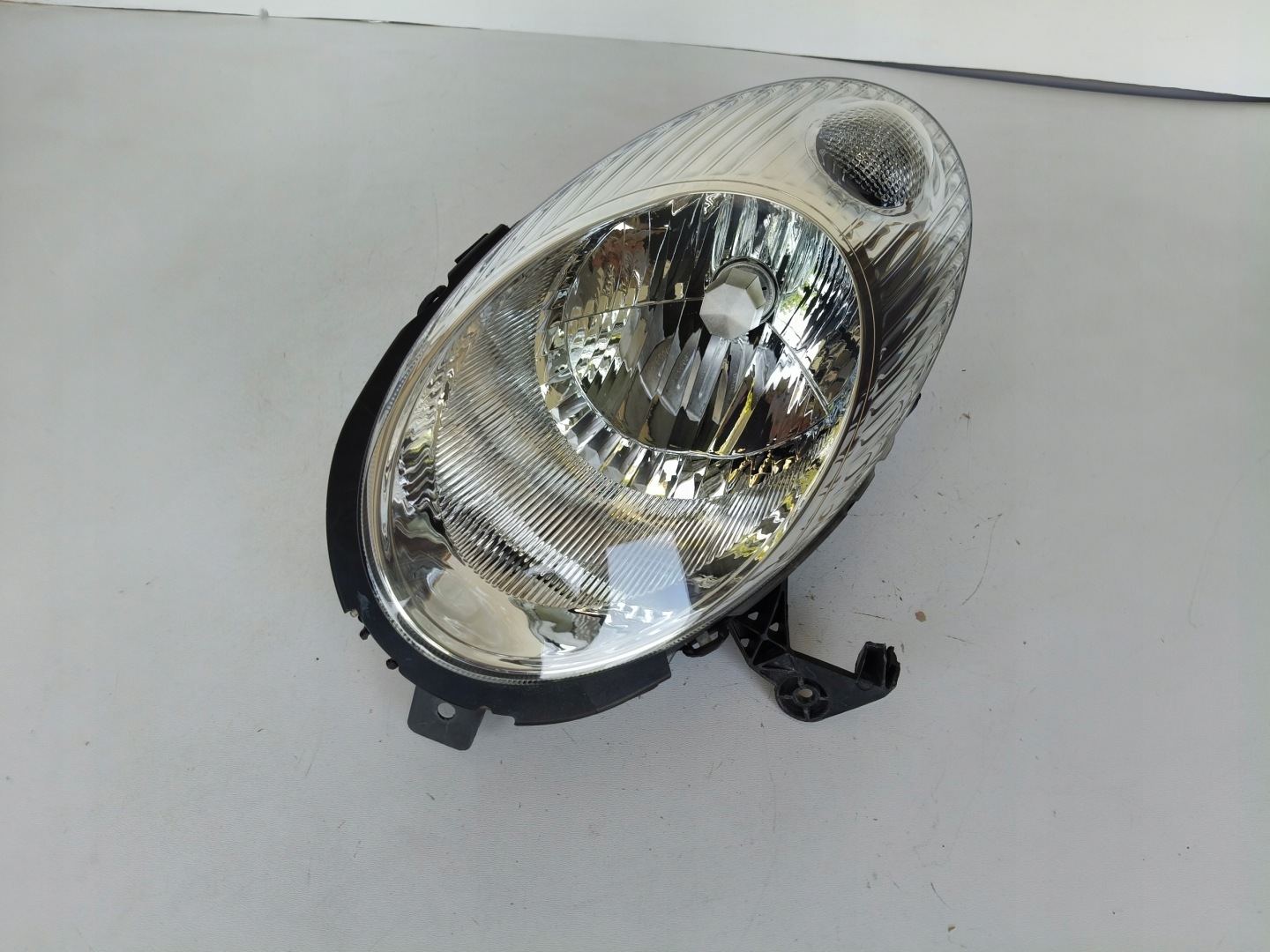 light left REFLEKTOR NISSAN MICRA K12 02