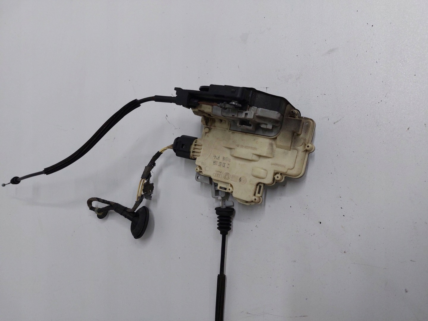 VW PASSAT B6 B7 TIGUAN lock door right front 3C4839016A